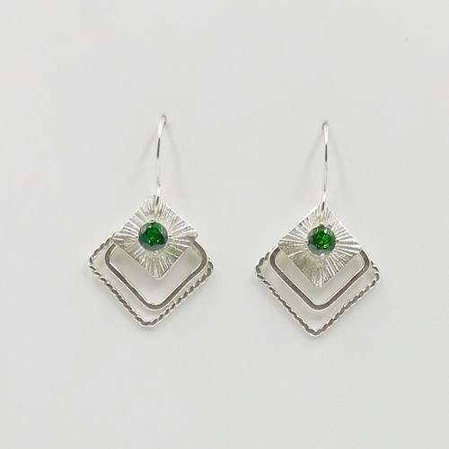Click to view detail for DKC-1192 Earrings Triple Squares with Green Crystals $75